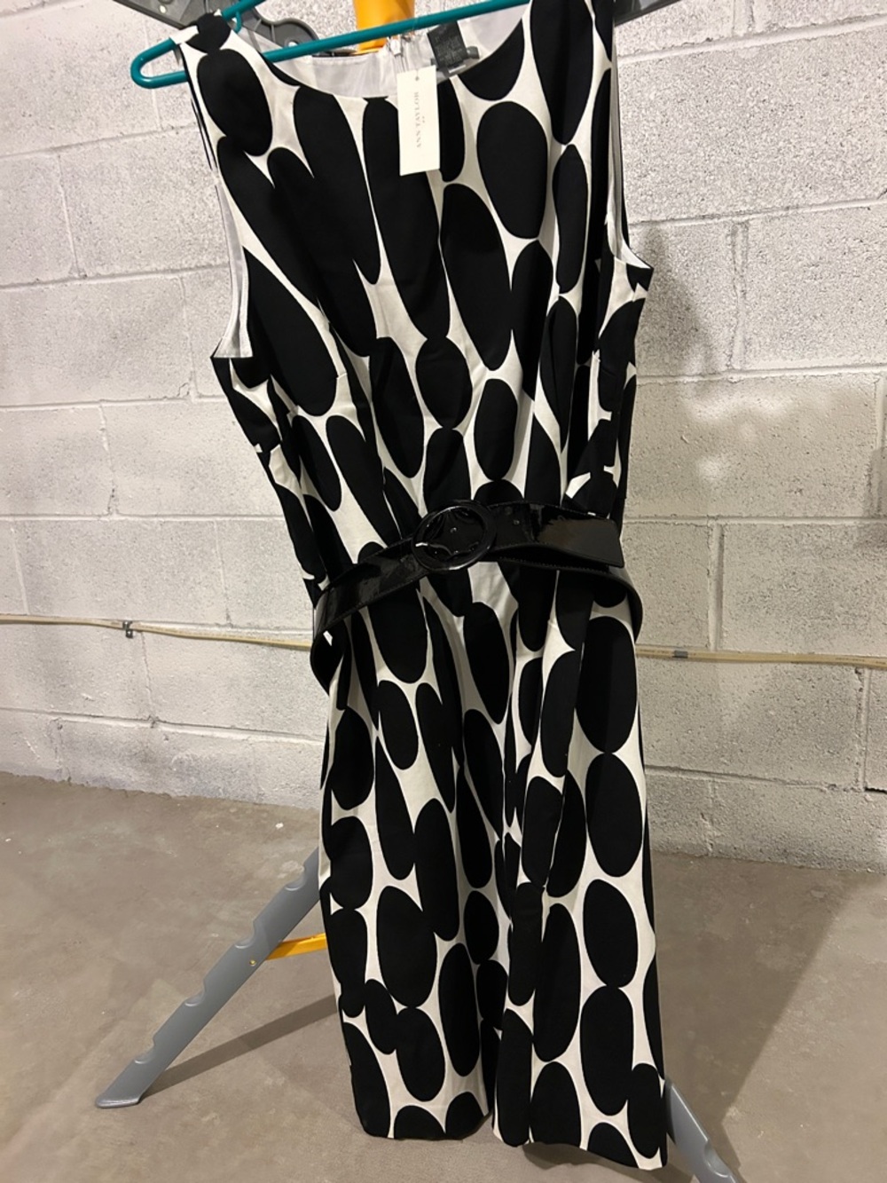 NWT Ann Taylor Dress - Picture 2 of 5